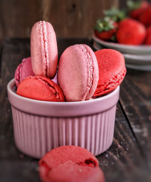 In this example, we downscale the image of delicious macarons by 1%, using a downscale value equal to 99%. One percent of the width of the 500×600-pixel image is 5 pixels, and one percent of its height is 6 pixels. Therefore, at the output, we get an image with dimensions of 495x594 pixels. (Source: Pexels.)