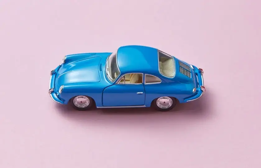 In this example, we generate a creative grayscale WebP picture of a toy car by applying custom light intensities (also called weights) to the red, green, and blue color channels. We use a factor of 0.5 for red, 0.3 for green, and 0.2 for blue. Additionally, we set a color limit of 8, indicating that the program should render the WebP using only 8 shades of gray. As a result, we achieve a neat artistic effect, giving the toy car a sticker-like appearance. (Source: Pexels.)