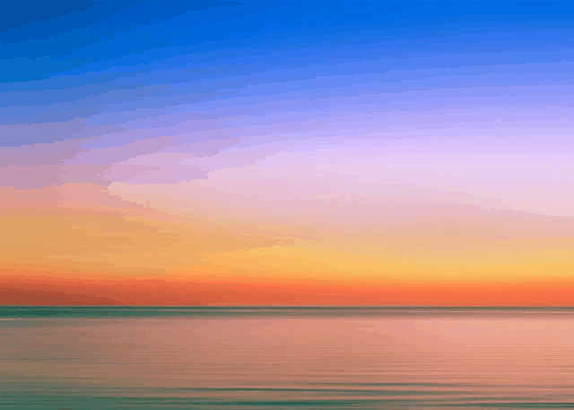 In this example, we load a WebP photo featuring a smooth color gradient of the sky and sea at sunset. During the conversion, the program quantizes the WebP colors and creates a new 256-color palette for the GIF, resulting in a gradient that is no longer as smooth and is showing color banding. (Source: Pexels.)