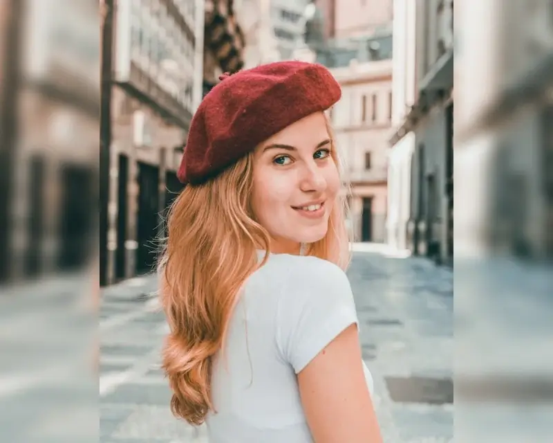 In this example, we change the orientation of a photo of a girl from vertical to horizontal. To do this, we create additional space on the left and right sides of the WebP and fill it with a blurred copy of the original photo (we use a blur radius of 20 pixels for the effect). In the output, we obtain a horizontal WebP with dimensions of 800 by 640 pixels, which are automatically calculated by the program. (Source: Pexels.)